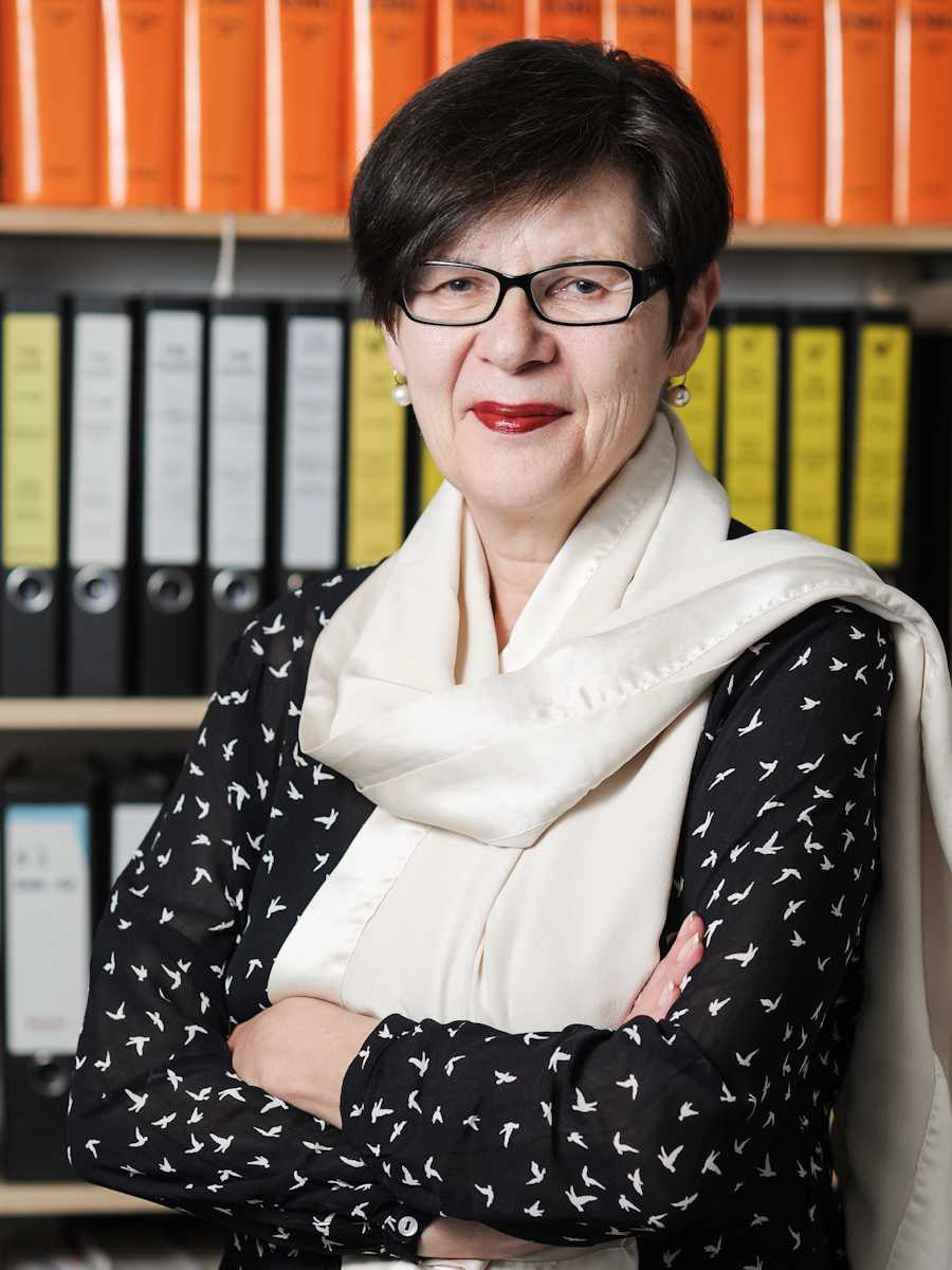 Dr. Margrit Nachbar